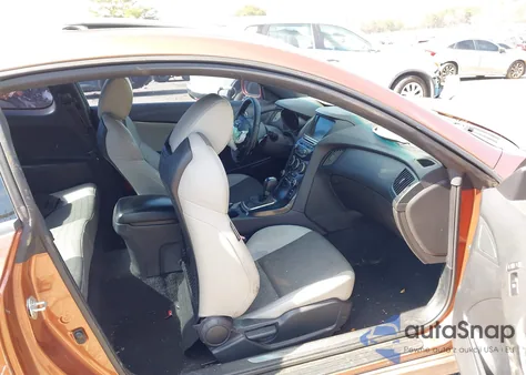 2013 Hyundai Genesis 2.0T Premium z USA, uszkodzony, nr VIN KMHHT6KD4DU089417